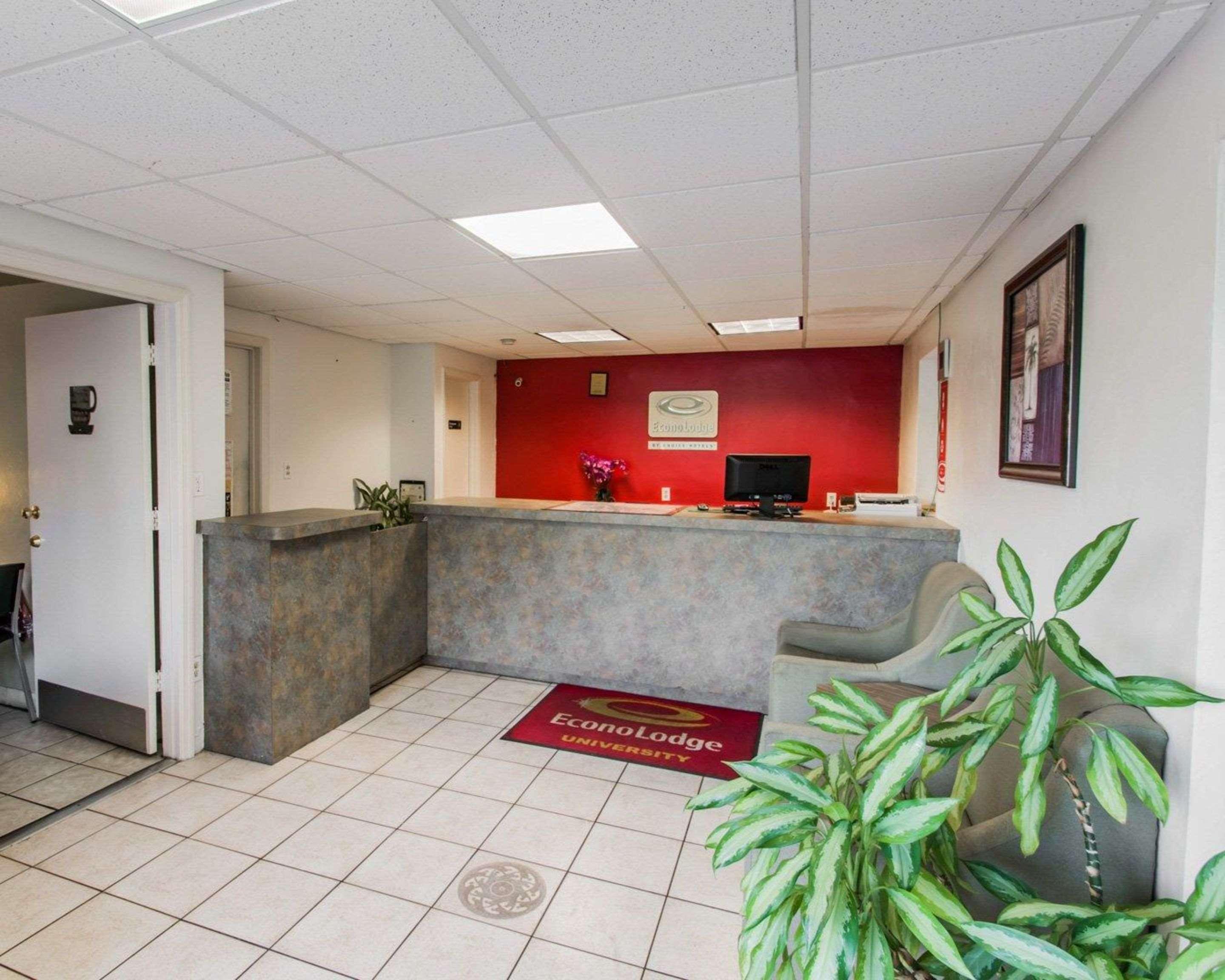 Econo Lodge University Γκέινσβιλ Εξωτερικό φωτογραφία