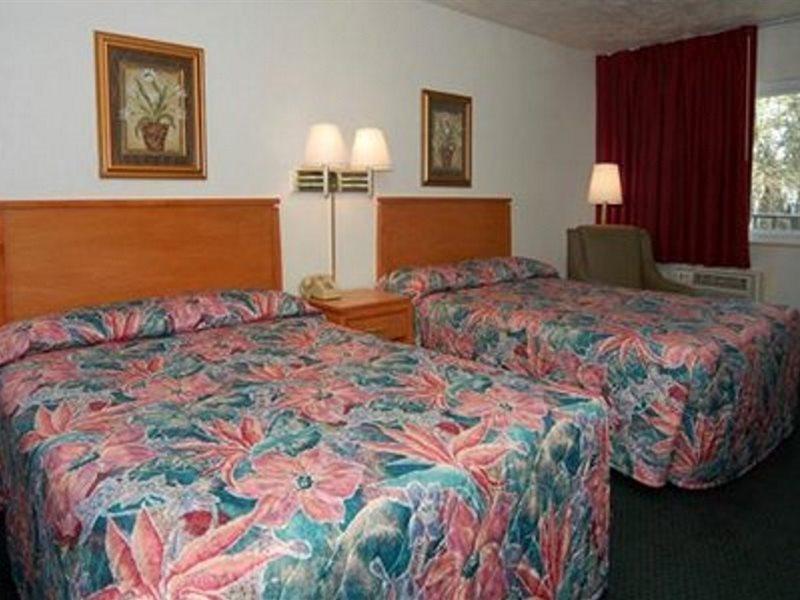 Econo Lodge University Γκέινσβιλ Εξωτερικό φωτογραφία